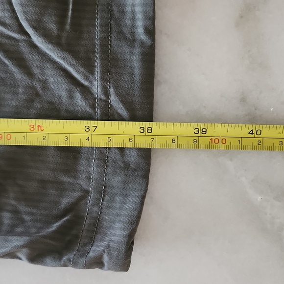 Green Lululemon Yoga Pants - Picture 7 of 7